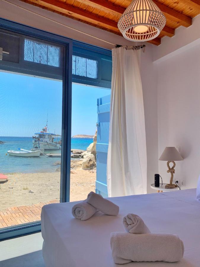 The Elephant Beach House Kímolos Екстериор снимка