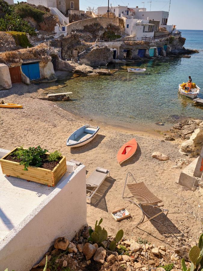 The Elephant Beach House Kímolos Екстериор снимка