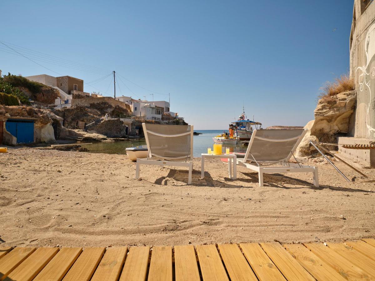 The Elephant Beach House Kímolos Екстериор снимка