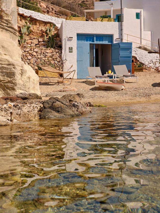 The Elephant Beach House Kímolos Екстериор снимка